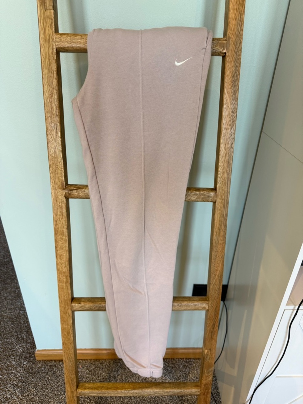 Nike Joggers Sweatpants Neutral Lavender Size XS